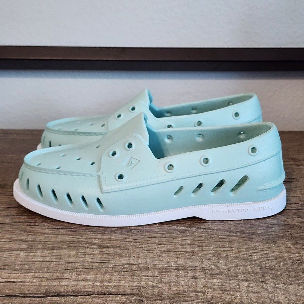 Sperry Women's Aqua Slip-On Shoes